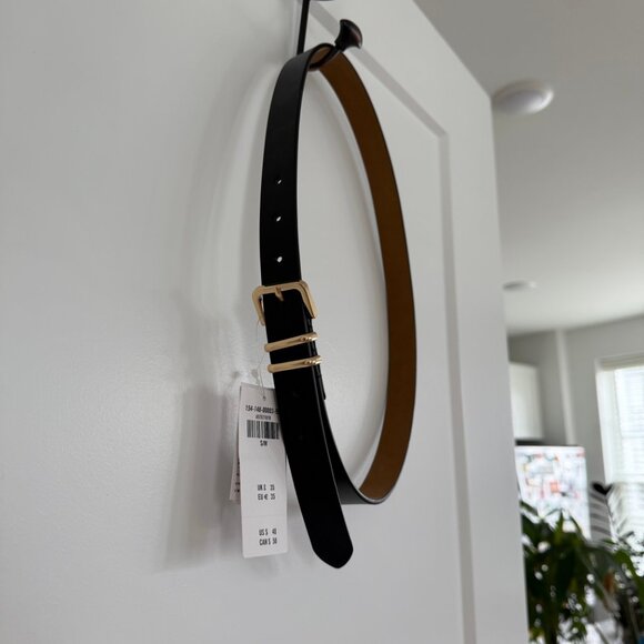 Abercrombie & Fitch Black Leather Belt with Gold Buckle - Picture 3 of 6
